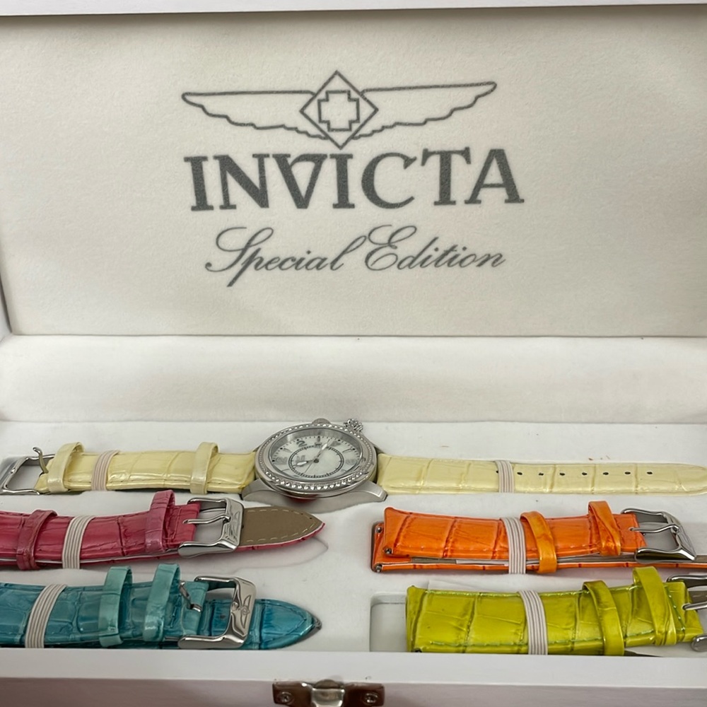 Invicta women watch with changeable bands never worn